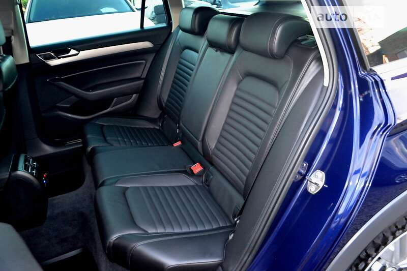 Универсал Volkswagen Passat Alltrack 2018 в Хмельницком