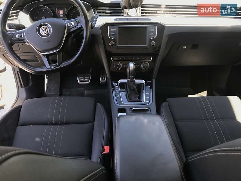 Универсал Volkswagen Passat Alltrack 2017 в Ровно