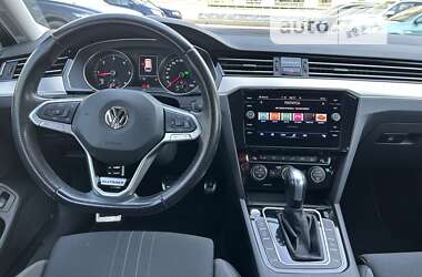 Универсал Volkswagen Passat Alltrack 2020 в Киеве