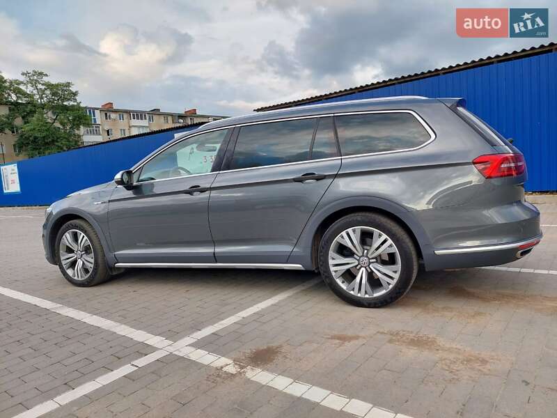Универсал Volkswagen Passat Alltrack 2016 в Калуше