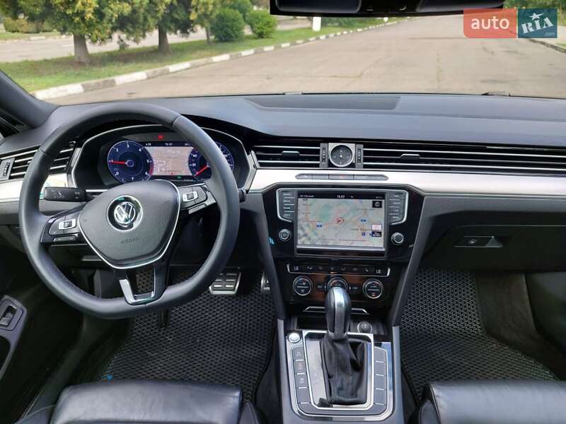 Универсал Volkswagen Passat Alltrack 2016 в Калуше