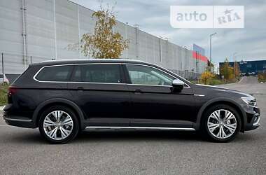 Универсал Volkswagen Passat Alltrack 2019 в 