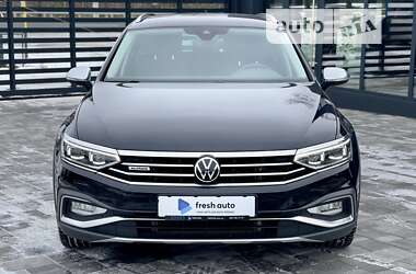 Универсал Volkswagen Passat Alltrack 2020 в 