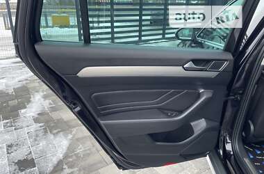 Универсал Volkswagen Passat Alltrack 2020 в 