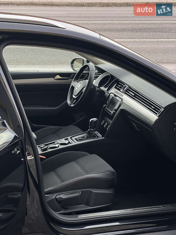 Универсал Volkswagen Passat Alltrack 2016 в Тернополе