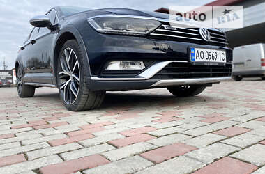 Универсал Volkswagen Passat Alltrack 2015 в Хусте