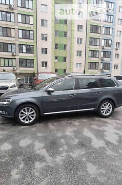 Універсал Volkswagen Passat Alltrack 2013 в Києві