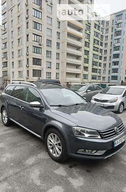 Універсал Volkswagen Passat Alltrack 2013 в Києві