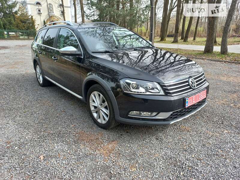 Универсал Volkswagen Passat Alltrack 2014 в Львове