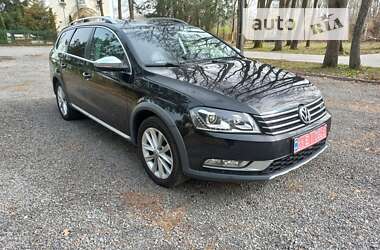 Универсал Volkswagen Passat Alltrack 2014 в Львове