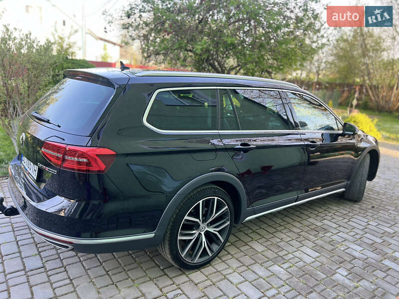 Универсал Volkswagen Passat Alltrack 2015 в Самборе