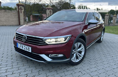 Універсал Volkswagen Passat Alltrack 2015 в Радивиліві