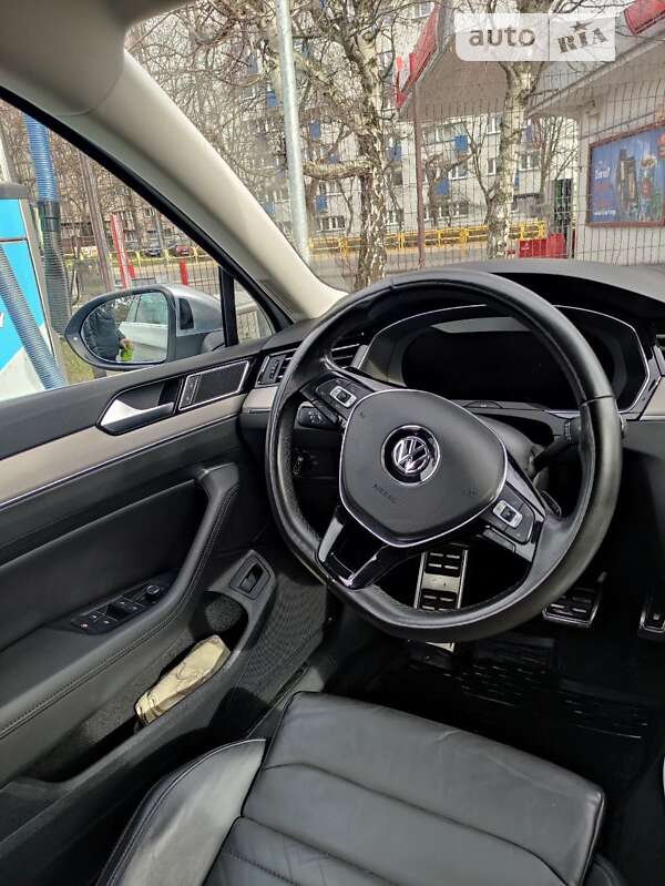 Универсал Volkswagen Passat Alltrack 2019 в Владимир-Волынском