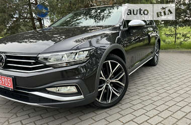 Универсал Volkswagen Passat Alltrack 2021 в Дрогобыче