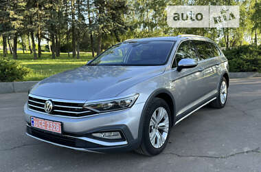 Универсал Volkswagen Passat Alltrack 2019 в Житомире