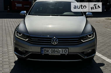 Универсал Volkswagen Passat Alltrack 2016 в Ровно