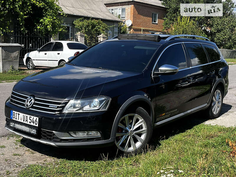 Универсал Volkswagen Passat Alltrack 2012 в Липовце