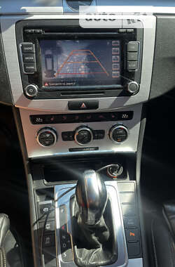 Универсал Volkswagen Passat Alltrack 2012 в 