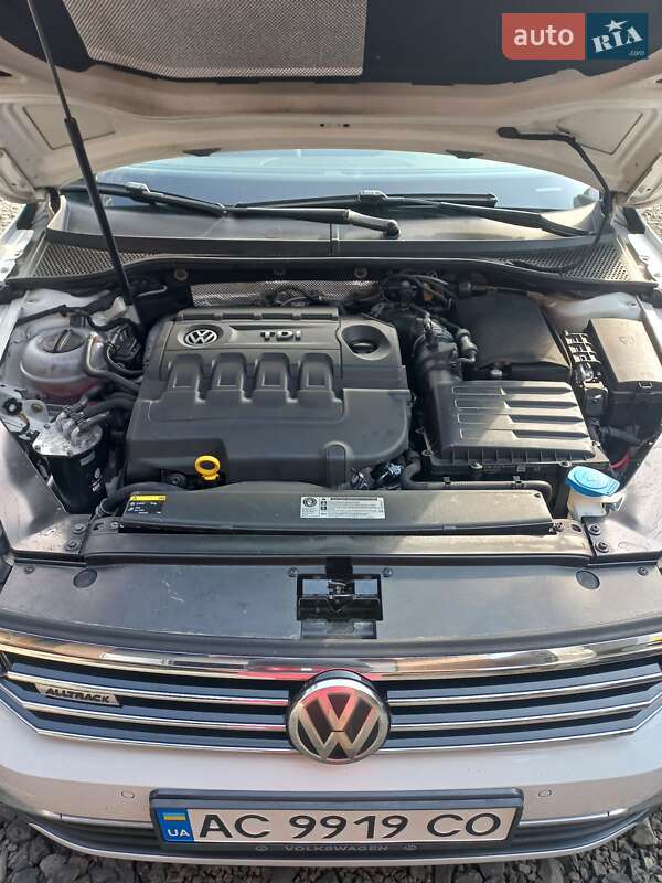 Универсал Volkswagen Passat Alltrack 2015 в Луцке