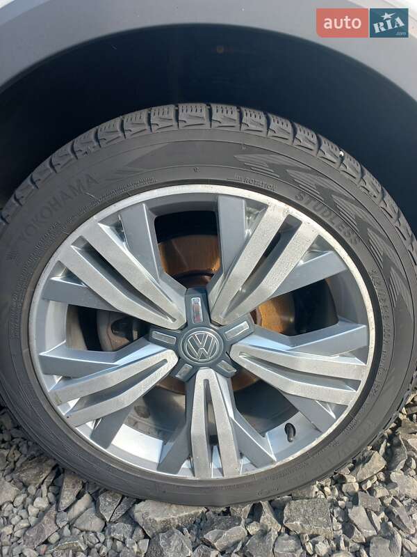 Универсал Volkswagen Passat Alltrack 2015 в Луцке