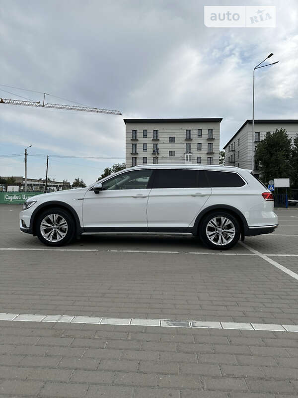 Универсал Volkswagen Passat Alltrack 2016 в Тернополе