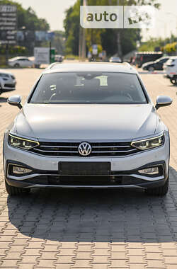 Універсал Volkswagen Passat Alltrack 2019 в Львові