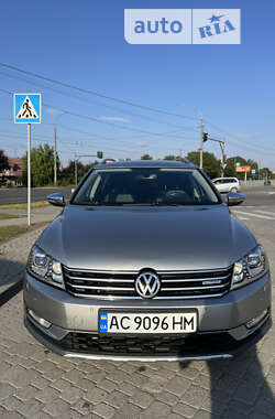 Универсал Volkswagen Passat Alltrack 2012 в Луцке