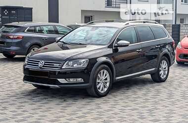 Універсал Volkswagen Passat Alltrack 2013 в Кореці