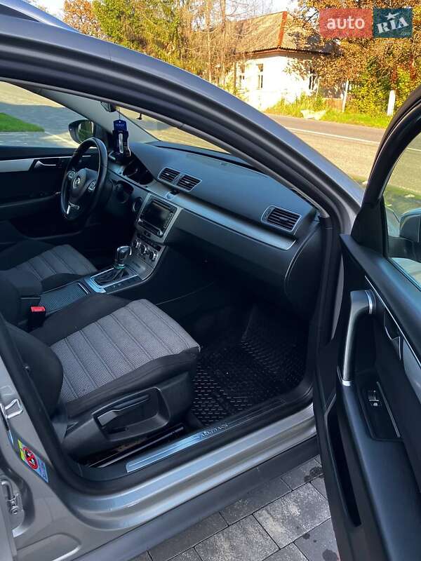 Универсал Volkswagen Passat Alltrack 2012 в Ужгороде