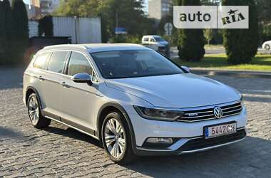 Універсал Volkswagen Passat Alltrack 2016 в Чернівцях