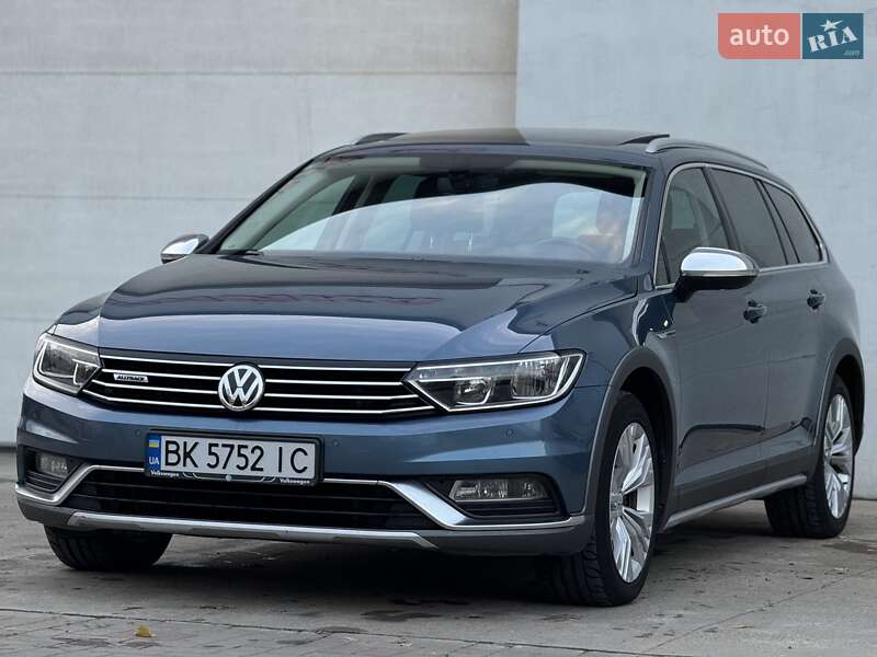 Универсал Volkswagen Passat Alltrack 2017 в Сарнах