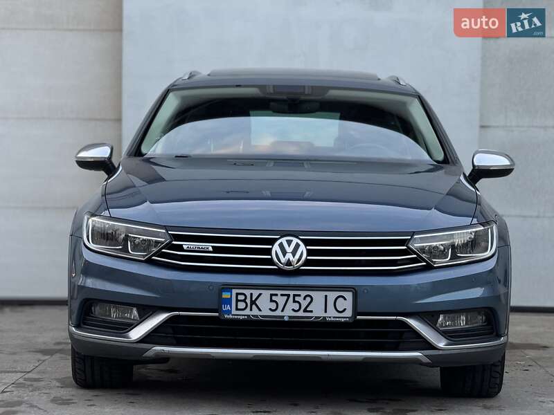 Универсал Volkswagen Passat Alltrack 2017 в Сарнах