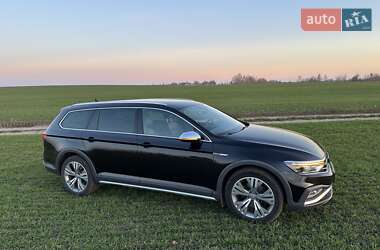 Універсал Volkswagen Passat Alltrack 2019 в 