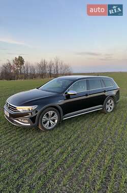 Універсал Volkswagen Passat Alltrack 2019 в 
