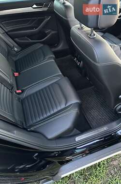 Універсал Volkswagen Passat Alltrack 2019 в 