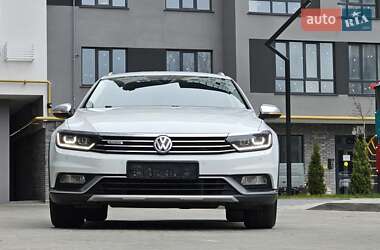 Универсал Volkswagen Passat Alltrack 2017 в Хмельницком