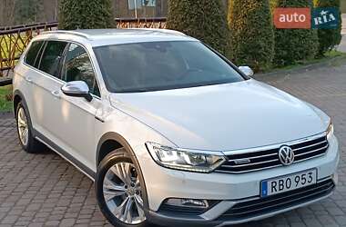 Универсал Volkswagen Passat Alltrack 2019 в Дрогобыче