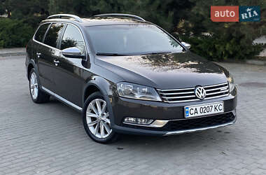 Универсал Volkswagen Passat Alltrack 2012 в Каменке