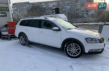 Универсал Volkswagen Passat Alltrack 2012 в Ровно