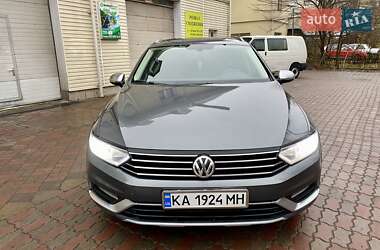 Универсал Volkswagen Passat Alltrack 2017 в Киеве