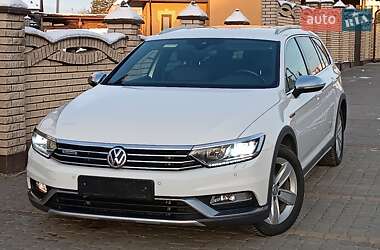 Универсал Volkswagen Passat Alltrack 2019 в Дрогобыче