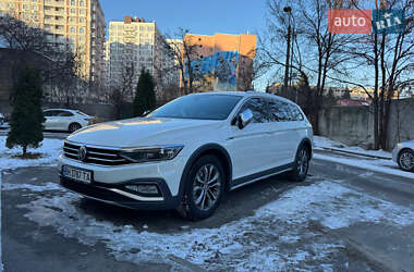 Універсал Volkswagen Passat Alltrack 2020 в Києві