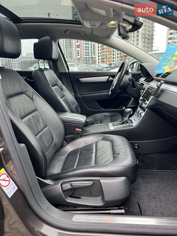 Универсал Volkswagen Passat Alltrack 2014 в Киеве