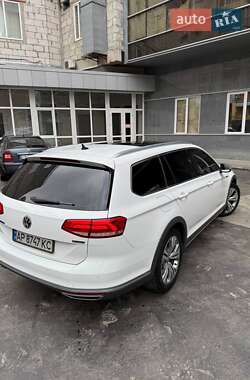 Универсал Volkswagen Passat Alltrack 2018 в Киеве