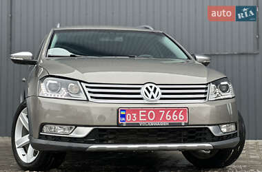 Универсал Volkswagen Passat Alltrack 2013 в Дубно