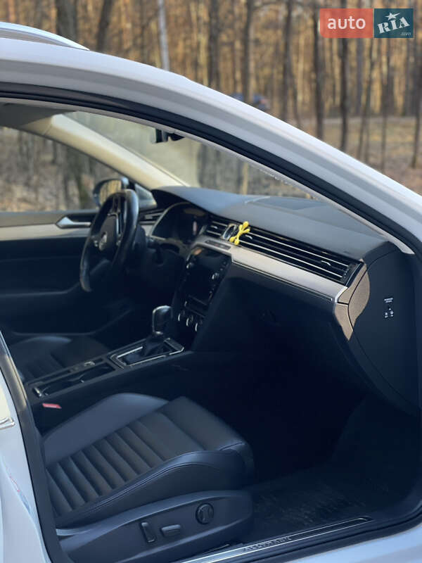 Універсал Volkswagen Passat Alltrack 2019 в Житомирі фото 22 Універсал Volkswagen Passat Alltrack 2019 в Житомирі
