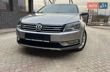 Універсал Volkswagen Passat Alltrack 2013 в Коломиї