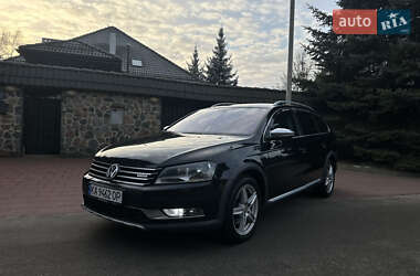 Универсал Volkswagen Passat Alltrack 2013 в Киеве