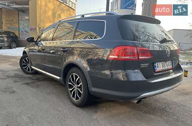 Универсал Volkswagen Passat Alltrack 2014 в Киеве