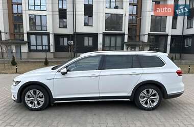 Универсал Volkswagen Passat Alltrack 2015 в Черновцах